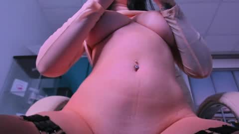 Liz online show from March 30, 5:14 pm