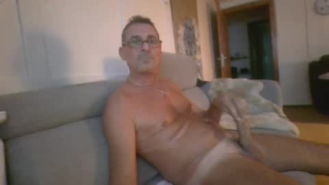 thhe13 online show from December 23, 3:23 pm