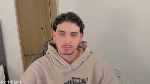 thiaan__ online show from October 29, 11:50 pm