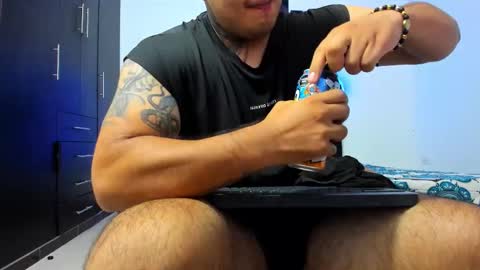 Thiago online show from February 17, 3:36 am