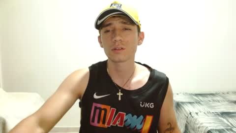 Snapshot of thiago_deseo69 chatting on June 14, 1:47 am thiago_deseo69 online show from June 14, 1:47 am