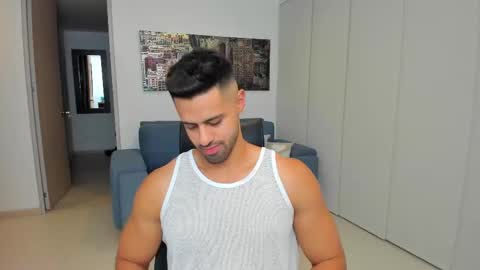thiago_driussi online show from February 11, 4:22 am