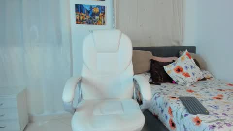 Manuel online show from October 22, 11:59 pm