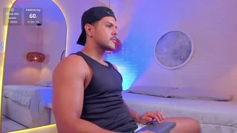 Thiago online show from October 11, 11:20 am