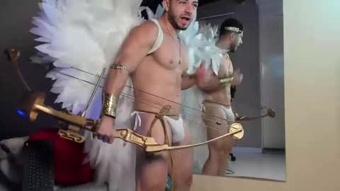 Snapshot of thiago_moretti chatting on February 16, 4:47 pm THIAGO online show from February 16, 4:47 pm