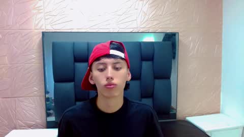 Snapshot of thiago_twink38 chatting on February 10, 5:55 am thiago_twink38 online show from February 10, 5:55 am