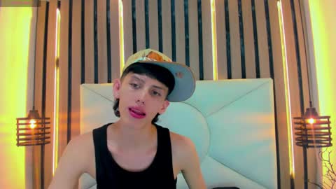 thiago_twink38 online show from April 29, 9:35 am