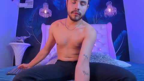 THIAGO online show from October 3, 11:40 am