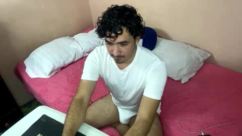 thiagodeseo online show from October 18, 2:25 am