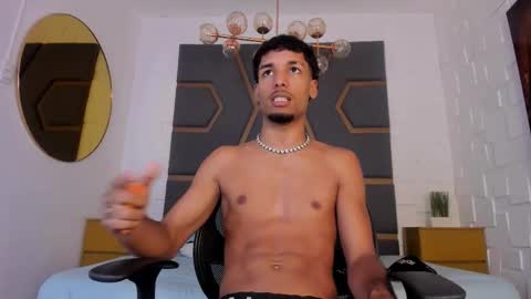 ThiagoFerreti online show from November 8, 8:40 pm