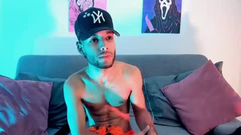 ThiagoFerreti online show from July 7, 6:47 am