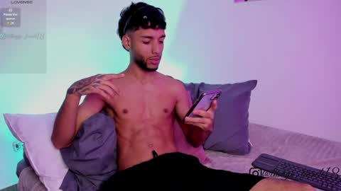 ThiagoFerreti online show from July 17, 3:24 am