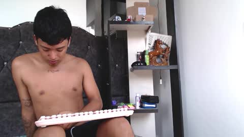 Snapshot of thiagogonzalez_ chatting on May 10, 3:50 pm Thiagogonzalez online show from May 10, 3:50 pm