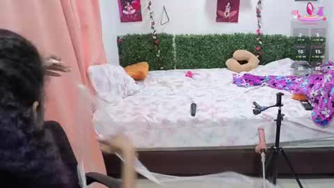 Snapshot of thiana_horny chatting on June 23, 2:15 pm thiana_horny online show from June 23, 2:15 pm