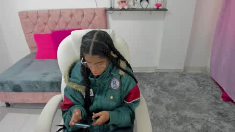 thianahorny online show from January 9, 11:57 am