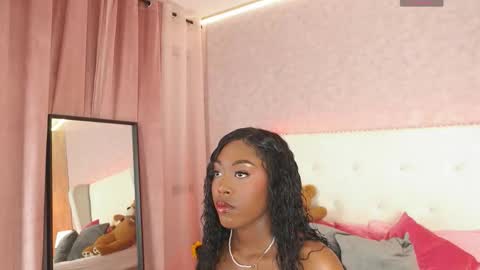 ThianaLopez online show from October 31, 8:43 pm