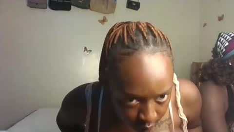 thick_booby83 online show from February 7, 1:53 am