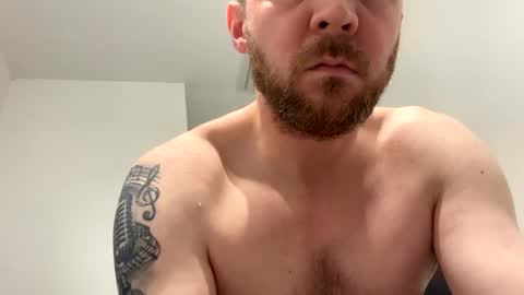 Snapshot of thickandmeaty9incher chatting on December 26, 9:04 pm thickandmeaty9incher online show from December 26, 9:04 pm