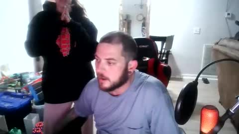 Snapshot of thickdicktay chatting on May 2, 3:55 am thickdicktay online show from May 2, 3:55 am