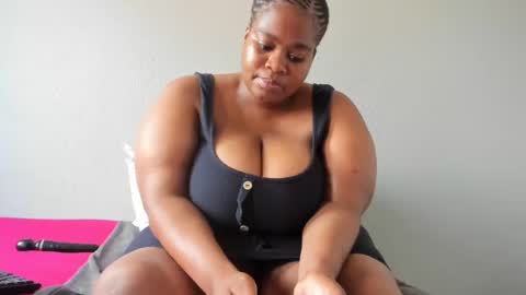 thickleeyanax online show from December 22, 12:49 pm
