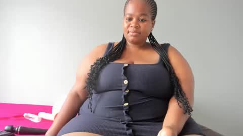 thickleeyanax online show from January 30, 2:04 pm