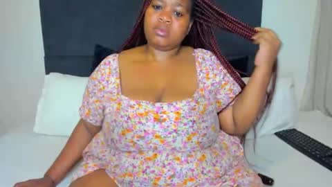 thickleeyanax online show from November 20, 8:19 pm