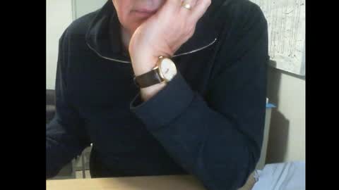 Snapshot of thickmelnik chatting on April 27, 12:58 pm James online show from April 27, 12:58 pm