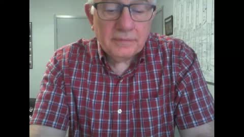Snapshot of thickmelnik chatting on April 30, 4:41 am James online show from April 30, 4:41 am