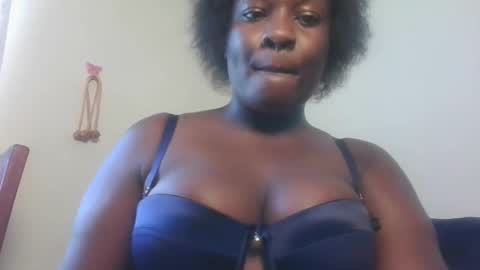 Snapshot of thicky4927babe chatting on October 20, 11:21 am thicky4927babe online show from October 20, 11:21 am