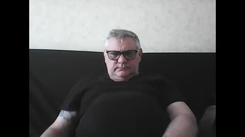 Thierrysymp online show from December 7, 10:56 am