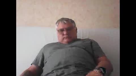 Thierrysymp online show from September 14, 9:41 am