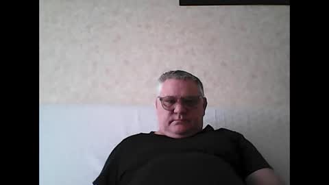 Snapshot of thierrysymp chatting on February 1, 10:14 am Thierrysymp online show from February 1, 10:14 am
