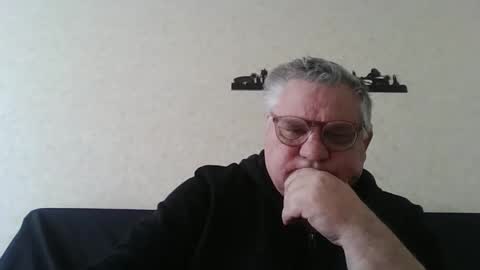 Snapshot of thierrysymp chatting on February 26, 10:36 am Thierrysymp online show from February 26, 10:36 am