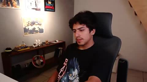 Snapshot of thieves_us chatting on February 22, 10:41 pm thieves_us online show from February 22, 10:41 pm