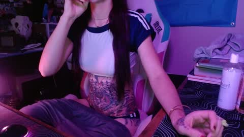 snacks online show from December 4, 9:46 pm