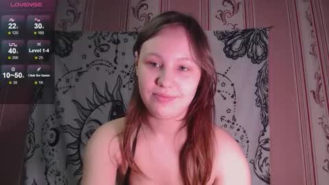 Snapshot of thighswithspikes chatting on November 17, 8:20 am thighswithspikes online show from November 17, 8:20 am