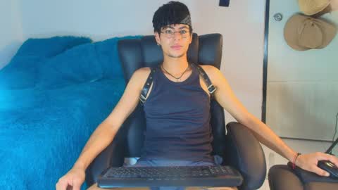 Thiago Saenzz online show from May 31, 6:09 pm