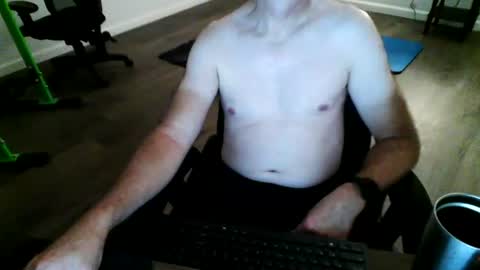 Snapshot of thinboy4moon chatting on July 14, 8:41 am thinboy4moon online show from July 14, 8:41 am