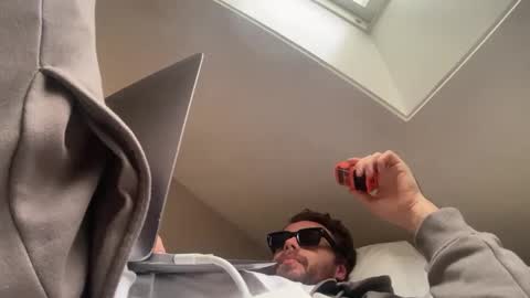 Snapshot of thinkingaboutthisnewgirl chatting on March 6, 2:29 pm Thinking About This New Girl online show from March 6, 2:29 pm