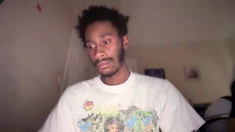 Snapshot of thirdlegkenny chatting on February 16, 1:29 pm thirdlegkenny online show from February 16, 1:29 pm