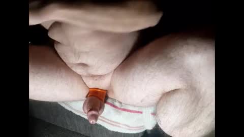 Snapshot of thirsty4itall chatting on December 9, 10:11 am Thirsty4itall online show from December 9, 10:11 am