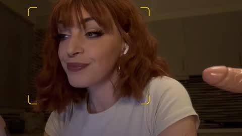 Snapshot of thirstypickle chatting on February 3, 7:52 pm Sarra Rhies online show from February 3, 7:52 pm