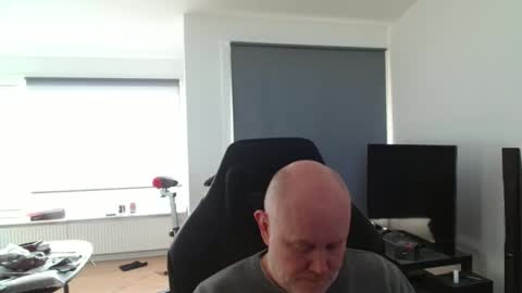 thomas315627 online show from April 6, 4:08 pm