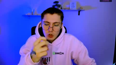 thomas_crow online show from February 5, 9:47 am