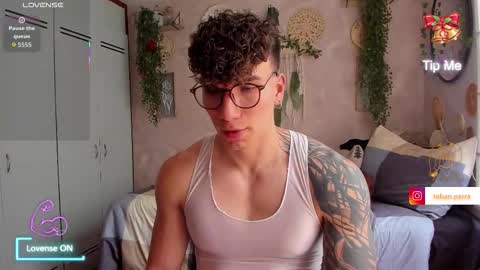 Thomas Grey online show from January 9, 8:43 pm