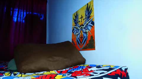 thomas_ks11 online show from January 11, 4:23 pm