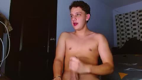 Snapshot of thomas_may4rs chatting on November 15, 7:49 am ---Thomas--- online show from November 15, 7:49 am