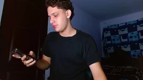 Snapshot of thomas_may4rs chatting on November 19, 7:30 am ---Thomas--- online show from November 19, 7:30 am