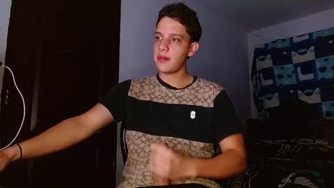 Snapshot of thomas_may4rs chatting on November 21, 8:46 am ---Thomas--- online show from November 21, 8:46 am