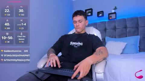 Snapshot of thomas_moon_ chatting on January 8, 1:02 pm Thomas online show from January 8, 1:02 pm